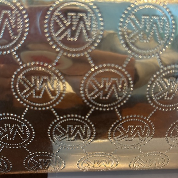 Michael Kors  wallet  long wallet  zippy wallet  leather  gold metallic monogram - Picture 10 of 17